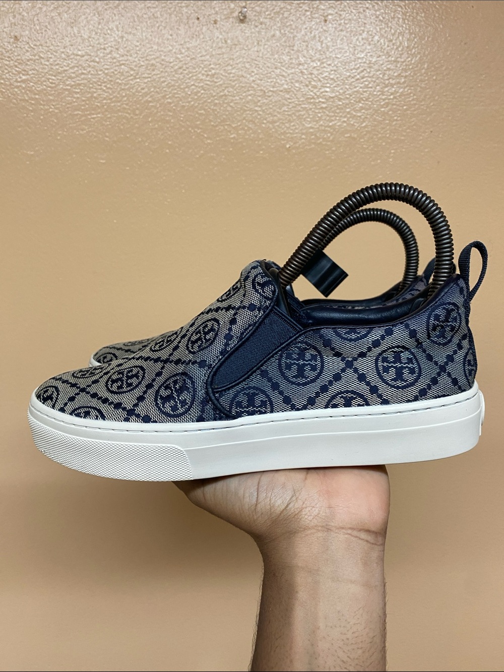 Tory Burch T Monogram Women’s Slip On Sneakers Size 6.5M 87321-448 - Picture 3 of 17